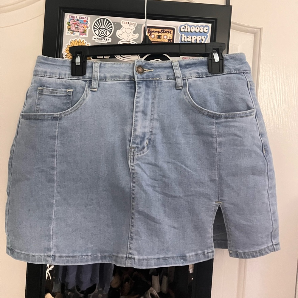 Jean skirt w built in shorts